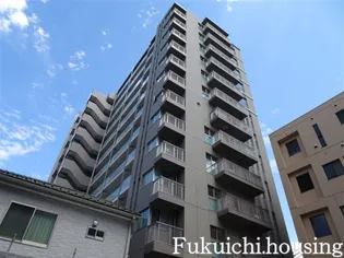 東京都新宿区山吹町【マンション】の外観