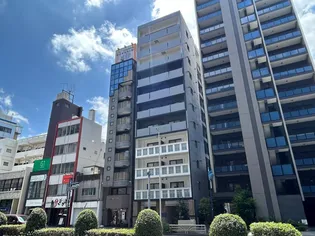 UNROOM【1階】の外観