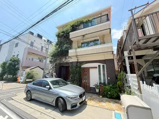東京都新宿区若葉3【一戸建】の外観