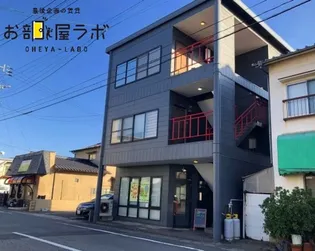 Aビル【3階】の外観