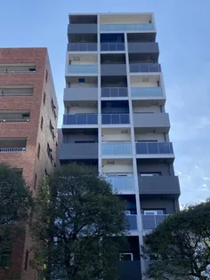 東京都新宿区東五軒町【マンション】の外観