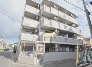 サウスヒルズ【3階】の外観