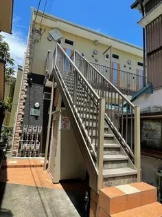 ナターリア根岸の画像