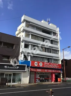 大新ビル【3階】の外観