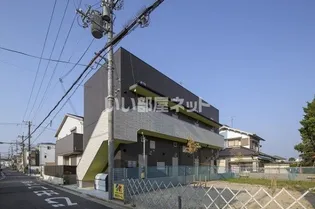 シュエット鳳【2階】の外観