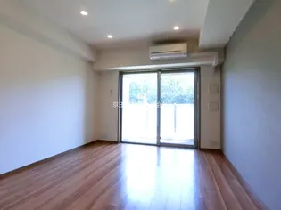 メゾンカルム代々木公園【4階】の外観