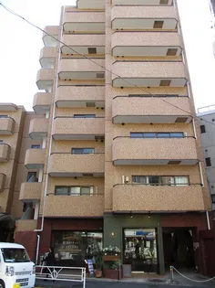 代々木伊藤ローヤルコーポ304【3階】の外観