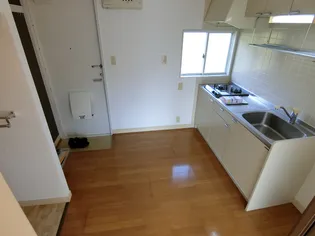 フローラル木花台1棟【2階】の内装