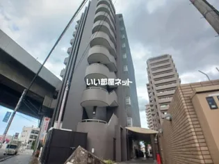 オレンジコート栗林【3階】の外観