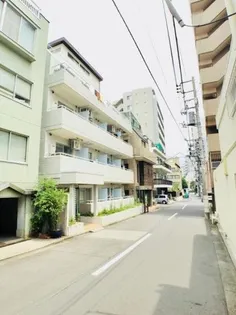 東京都新宿区早稲田町【マンション】の外観
