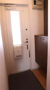 アーバンライフ本郷A棟【2階】の玄関