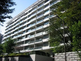 麹町三番町マンション【2階】の外観