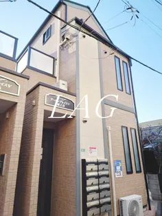 アーバンプレイスV坂上【1階】の外観