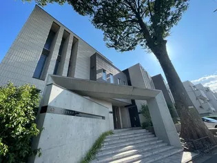 東京都世田谷区代田1【マンション】の外観