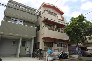 フラット佐藤【3階】の外観