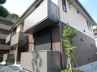 F L CLOVER HOUSEの画像