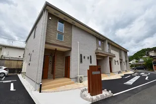 ロータス【1階】の外観