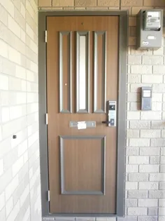 エスポアール日ノ出【2階】の玄関