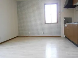 エスポアール日ノ出【2階】の居間