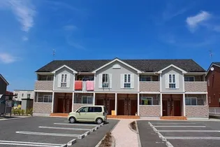 ヴィラ ノーヴァB【2階】の外観