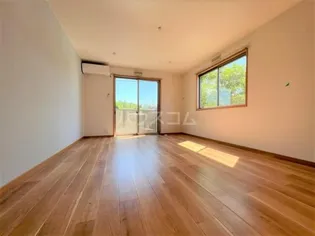 コンフォール千波【1階】の居間