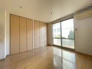 マノア A【1階】の居間