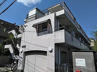ウェストマンション【2階】の外観