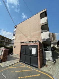 フェンネル千里【3階】の外観