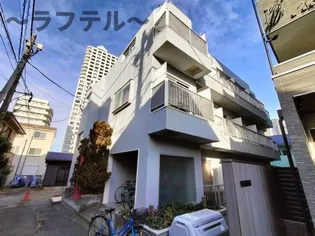 インセゾン弐番館【1階】の外観