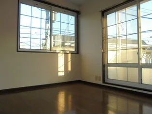 グリーン烏山【2階】の居間