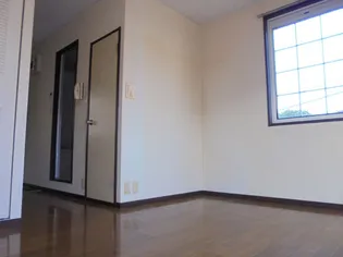 グリーン烏山【2階】の居間