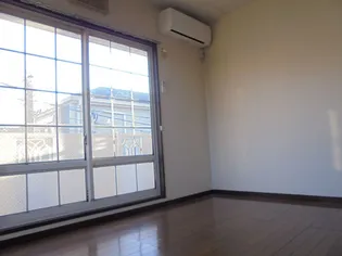 グリーン烏山【2階】の居間