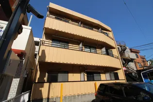 シルクハイツ【1階】の外観