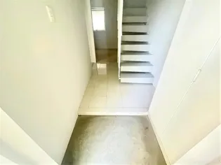 ミッドタウン出水の玄関