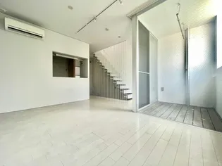 ミッドタウン出水の居間