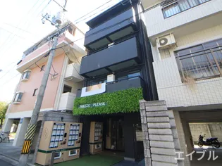 KIビルディング【3階】の外観