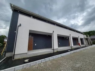 千葉県成田市野毛平【アパート】の外観