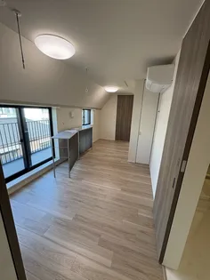 シュヴァル新宿【3階】の外観