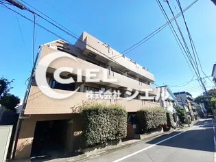 東京都新宿区西落合2【マンション】の外観