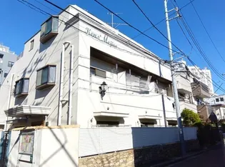 東京都新宿区下落合3【マンション】の外観