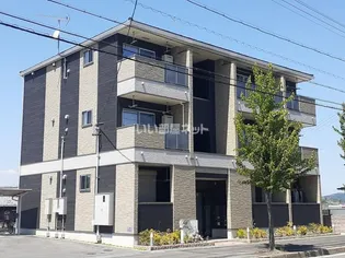 三重県名張市鴻之台1番町【アパート】の外観