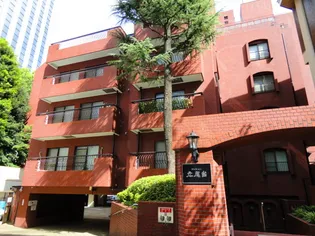 マンション広尾台【1階】の外観