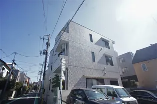 ベルメゾン【2階】の外観