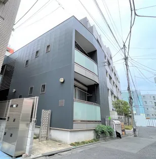 Sang-froid【1階】の外観