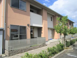 リープ・フロッグ【1階】の外観