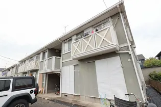 メゾン・ドゥ・リヴィエール【1階】の外観