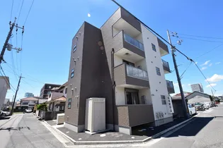 岡山県岡山市北区島田本町1【アパート】の外観