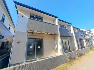 アローワン【1階】の外観