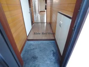 観歓ビル【2階】の玄関