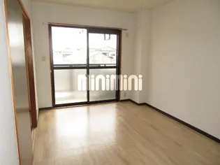 ハイツリバーランド【2階】の居間